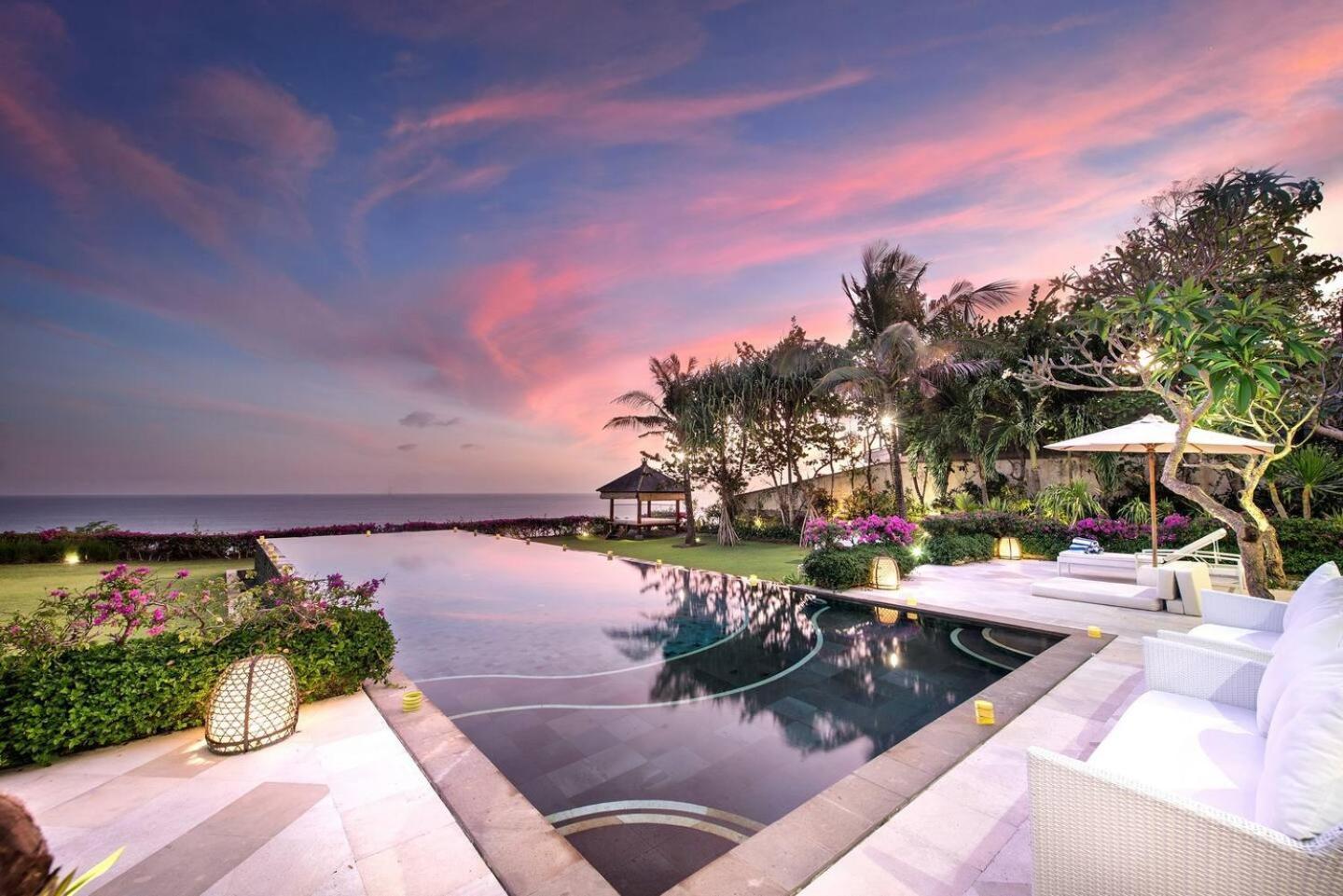 Karang Saujana Hotel Uluwatu Eksteriør billede