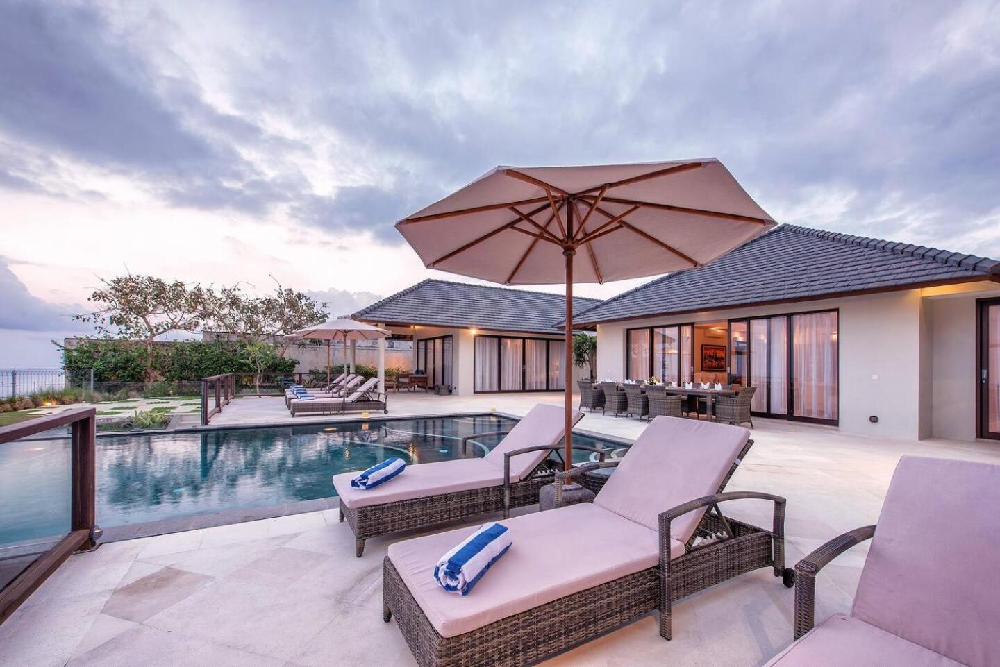 Karang Saujana Hotel Uluwatu Eksteriør billede